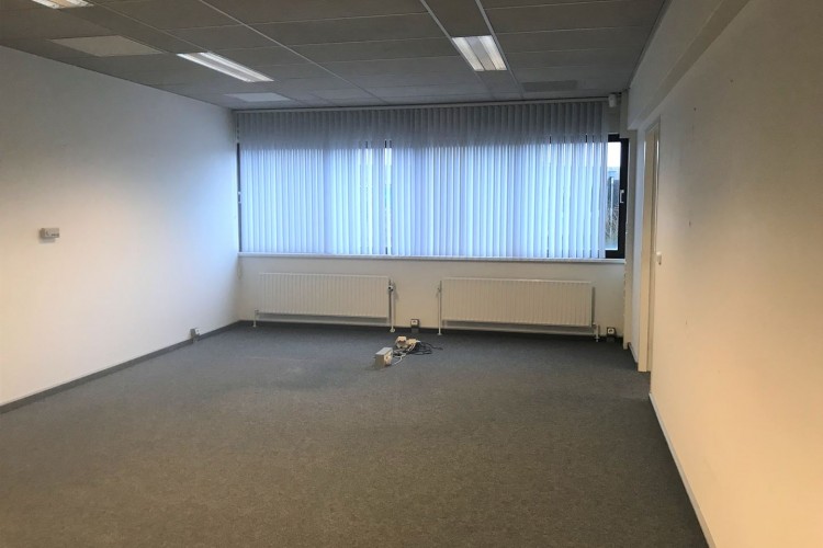 Ingerichte kantoorunit Atoomweg 474, Utrecht