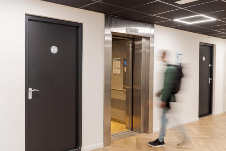 Flexibele bedrijfsruimte Atoomweg 6, Groningen