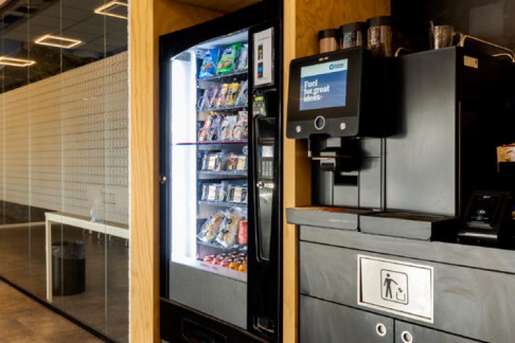 Bedrijfsruimte huren Atoomweg 6, Groningen