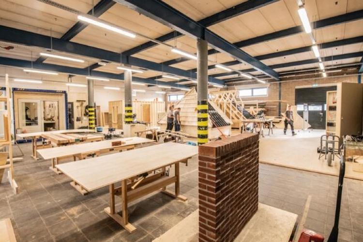 Industrieel kantoor Atoomweg 6, Groningen