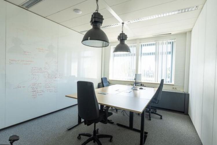Ingerichte kantoorunit Atoomweg 6, Groningen