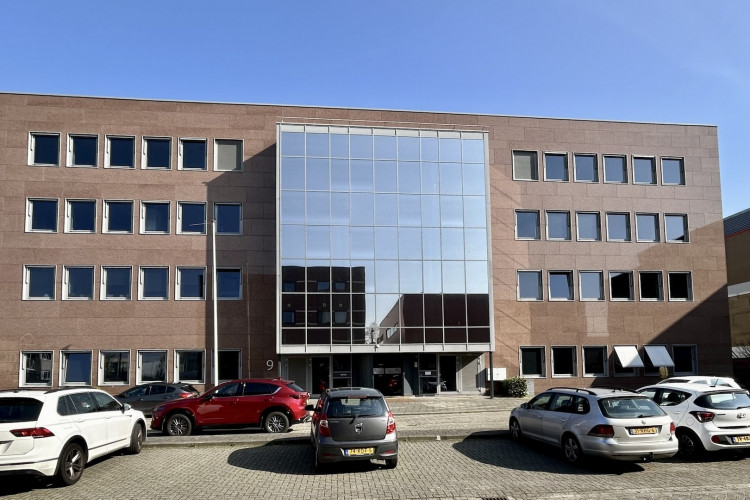 Kantoorruimte Curieweg 9, Spijkenisse