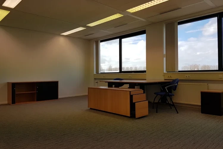 Bedrijfsruimte huren Ligusterbaan 1, Capelle aan den IJssel