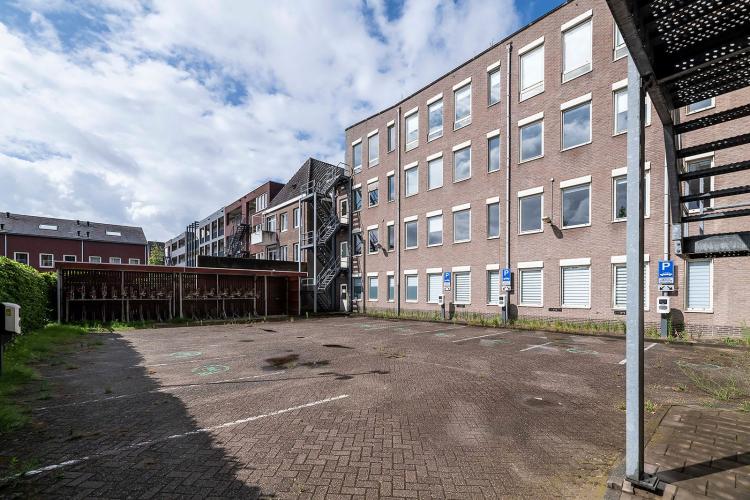 Bedrijfsvastgoed  Meerten Verhoffstraat 16-34, Breda
