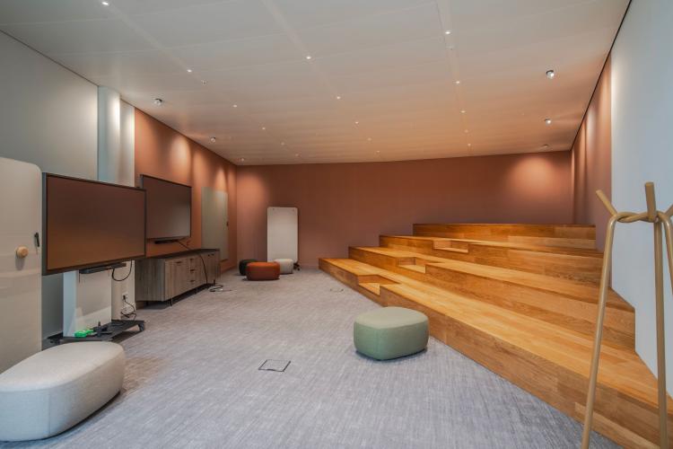 Bedrijfsruimte huren Rijksweg West 2, Arnhem