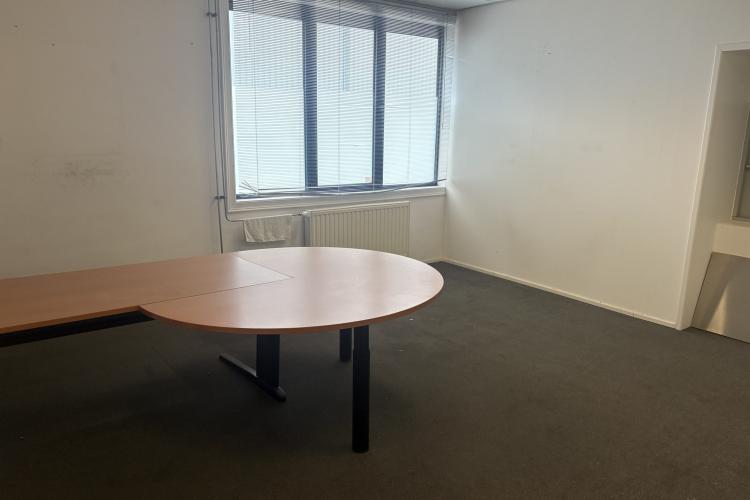 Bedrijfsruimte Schotsenbossenstraat 8, Roosendaal