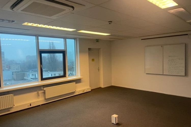 Ingerichte kantoorunit Schuttersveld, Leiden