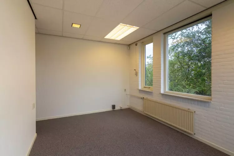 Bedrijfsruimte huren Simmerdyk 1, Sneek